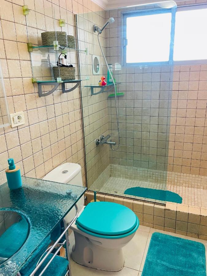 Lizards Lounge - Tanife Apartment Beim Yumbo プラヤ・デル・イングレス エクステリア 写真